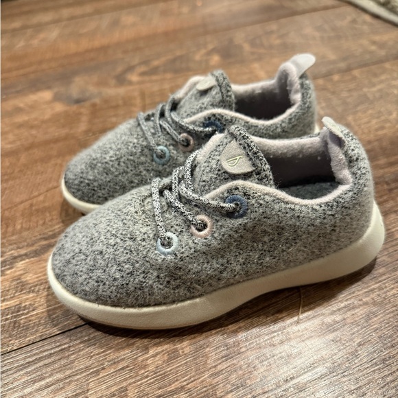 9T Smallbirds (Allbirds) Kids Wool Runners - Picture 1 of 4